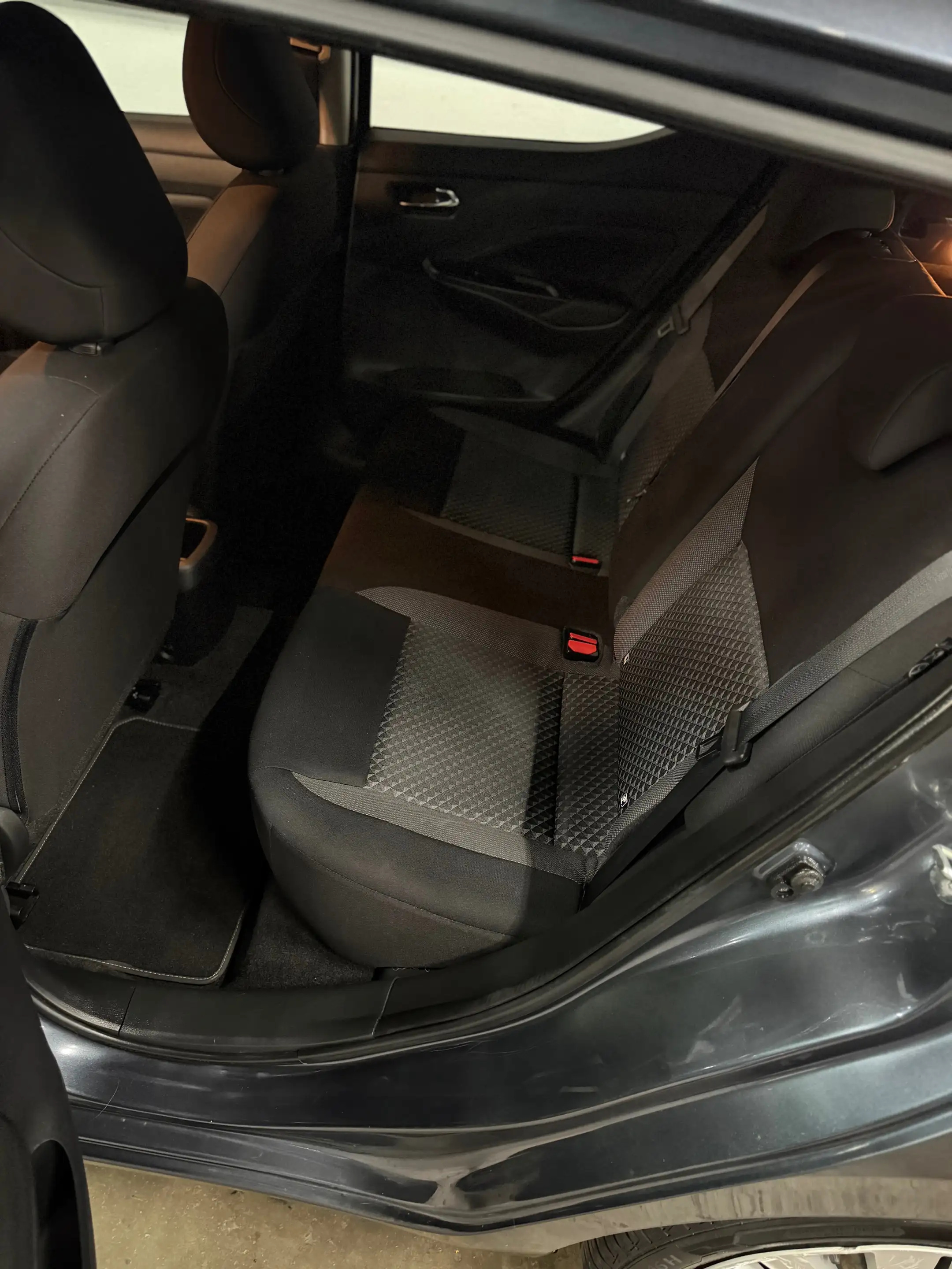 Nissan Micra Micra 1.0 IG-T N-Design — photo 11