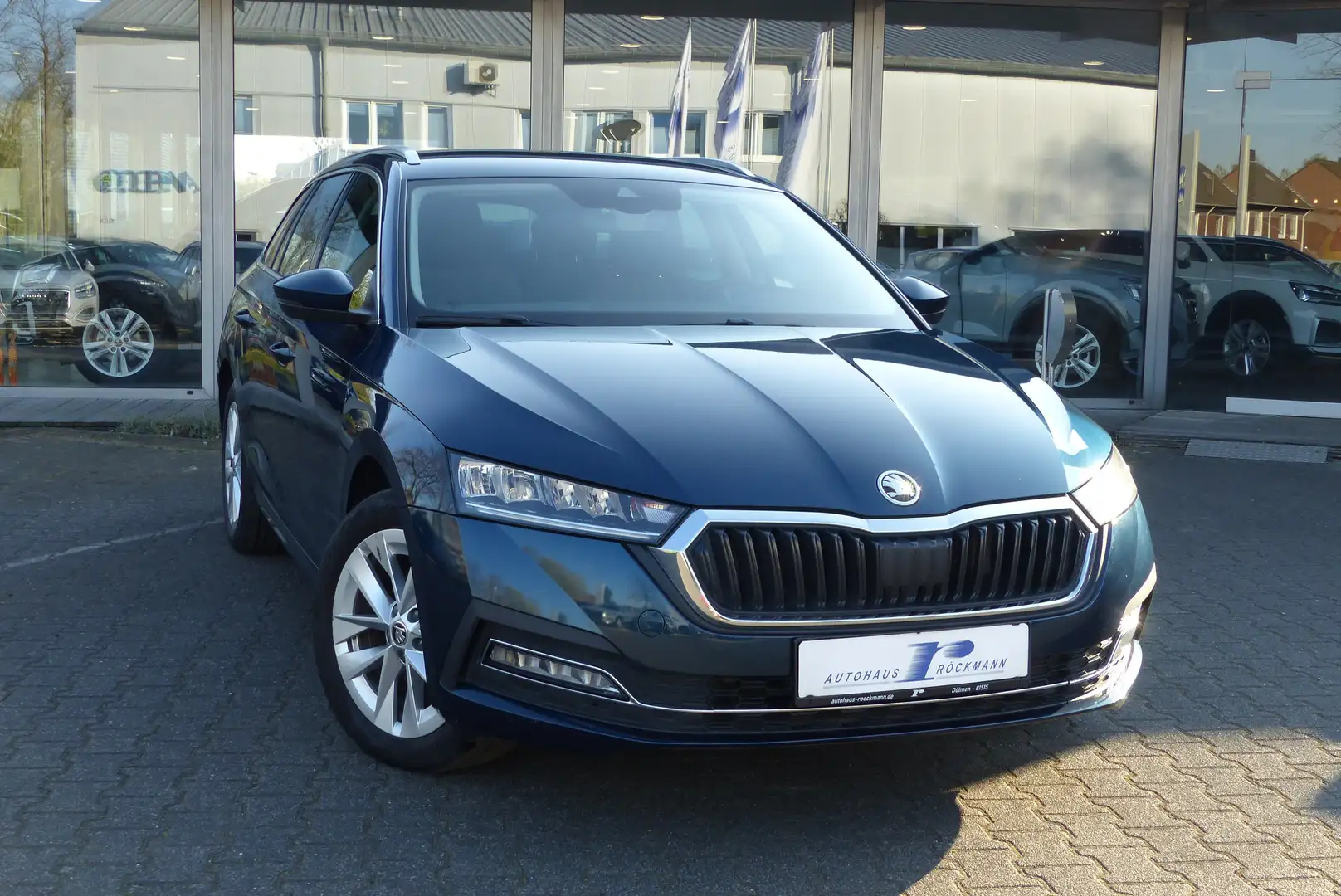 Skoda Octavia Combi Style DSG virtl Navi App ACC PDC Blu/Azzurro - 1