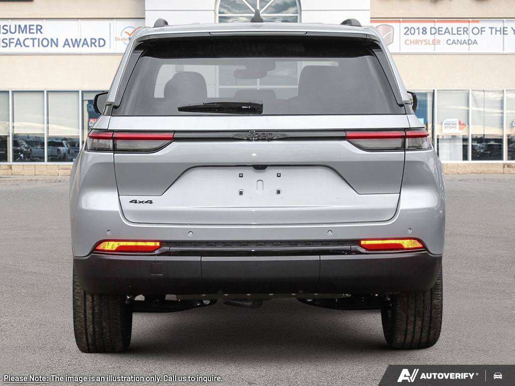 2024 Jeep Grand Cherokee Altitude 4x4 — снимка 1