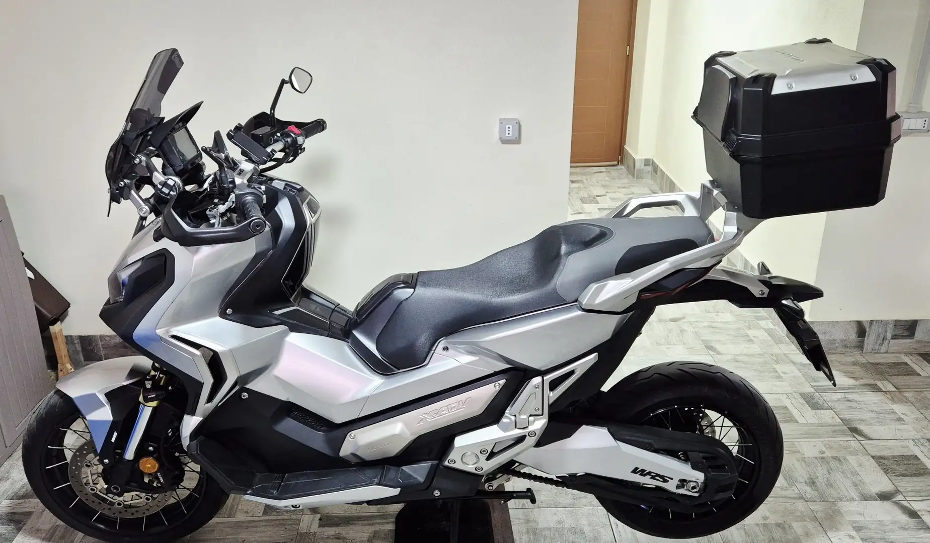 Honda X-ADV Argintiu - 1