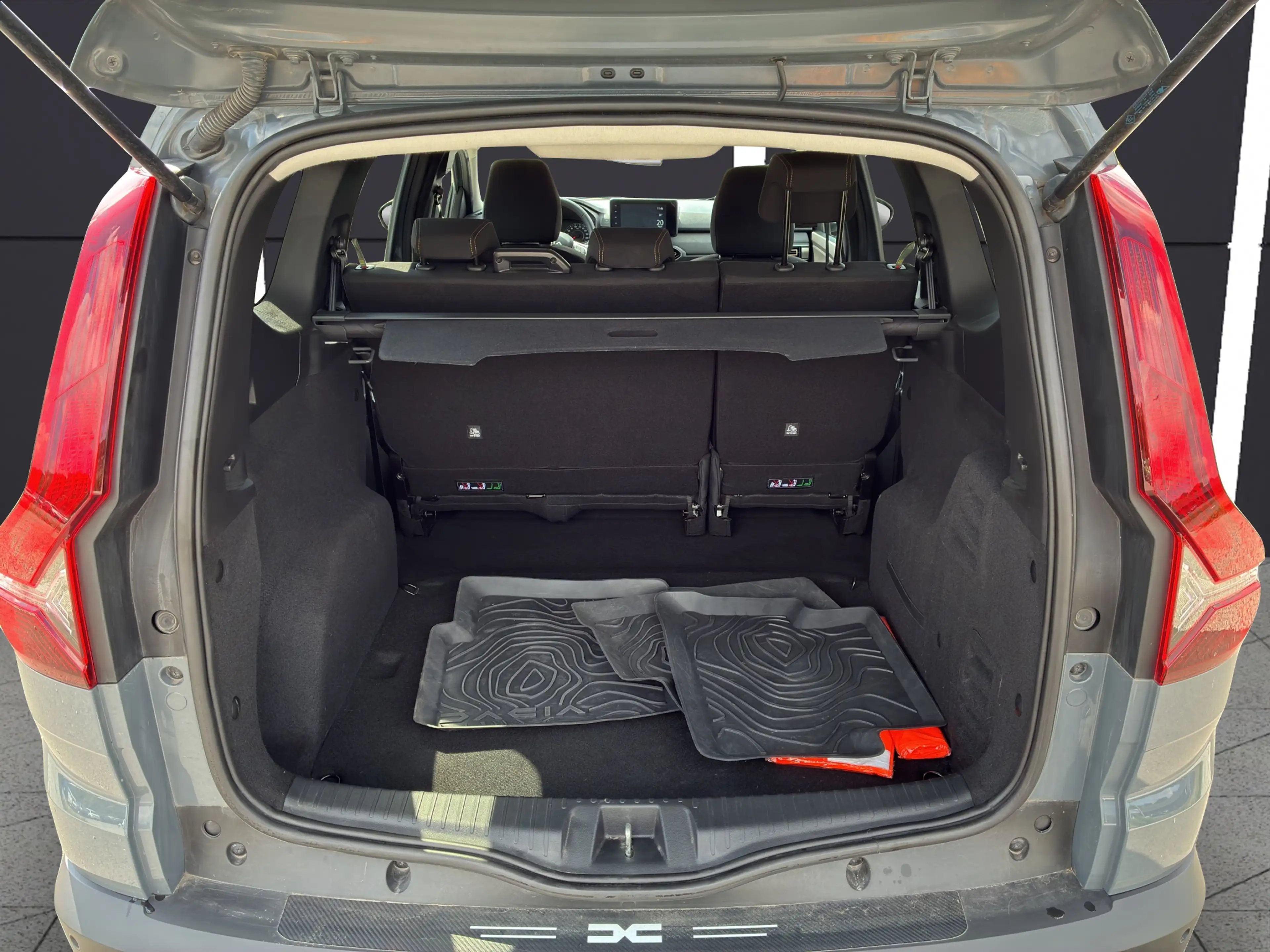 Dacia Jogger 1.0 TCe 110 Extreme+  *Klimaautomatik*PDC* — photo 15