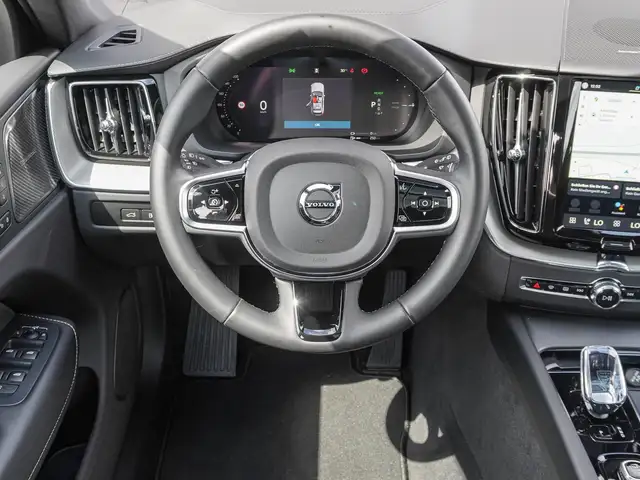 Volvo XC60 view 12