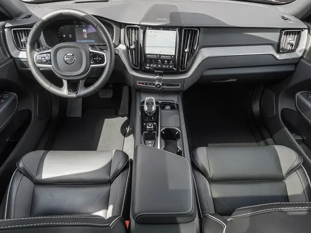Volvo XC60 view 11