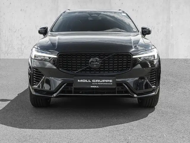 Volvo XC60 view 3