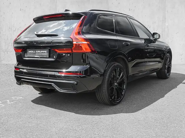 Volvo XC60 view 4