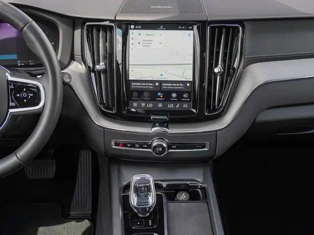 Volvo XC60 view 13