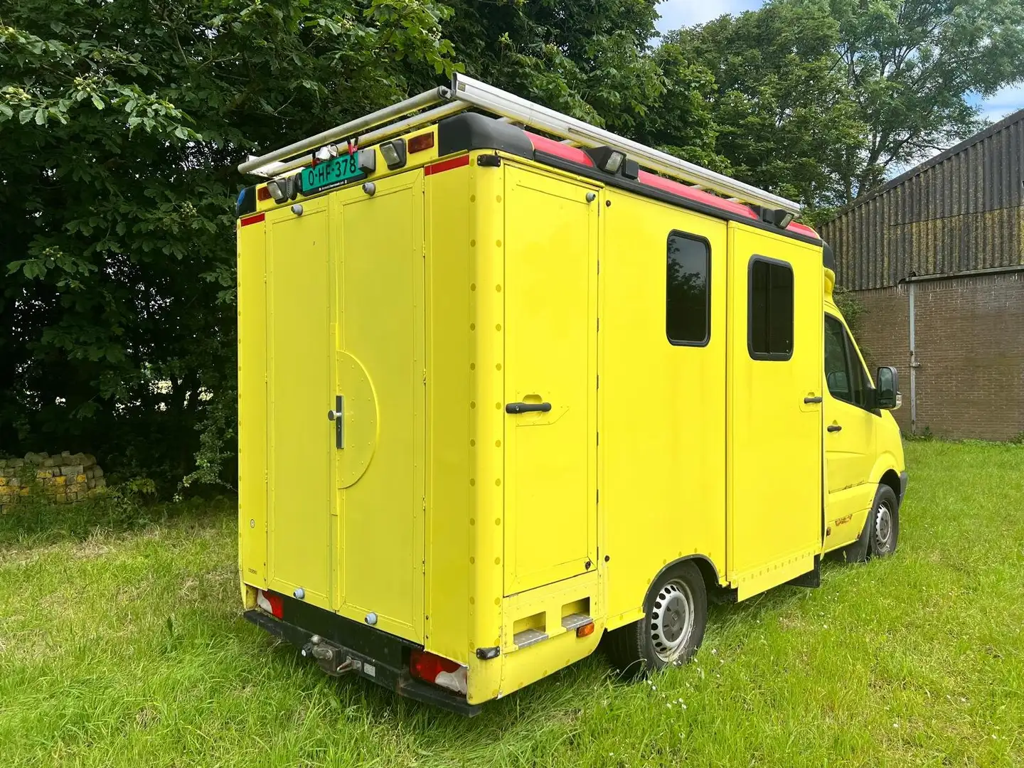 Mercedes-Benz Sprinter Sprinter 315 325 DC Ambulance 906 Yellow - 2