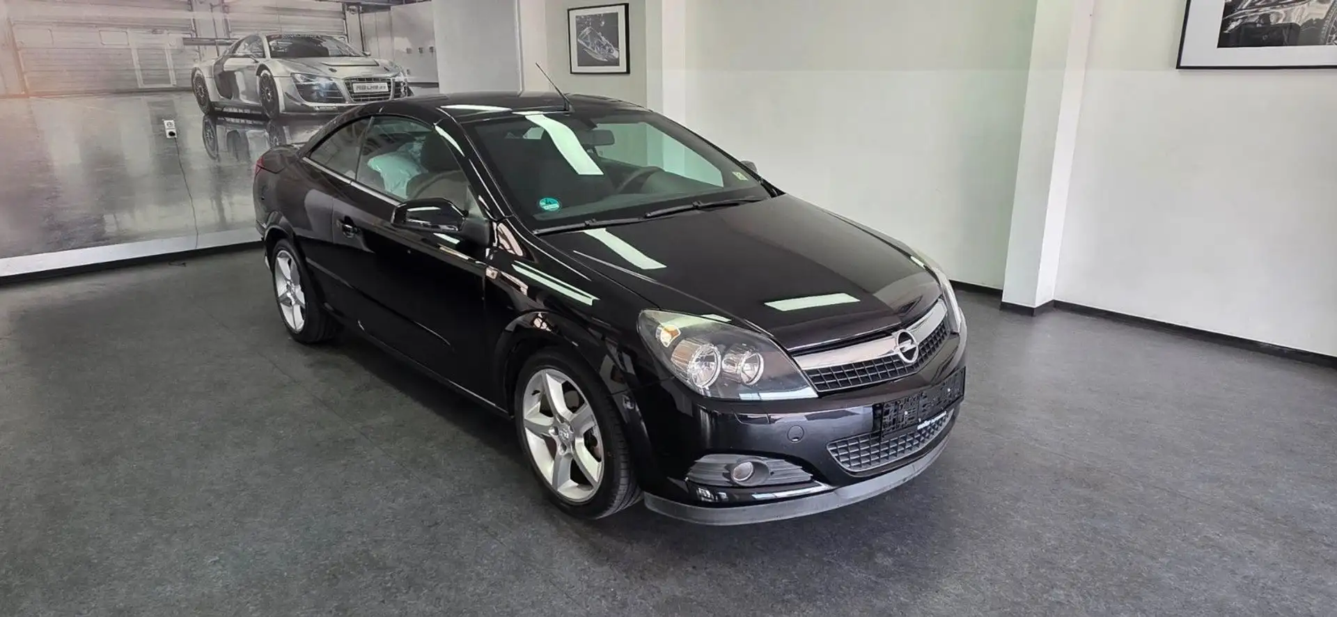 Opel Astra 1,6 Edition Cabrio WR+SR Klima Schwarz - 2