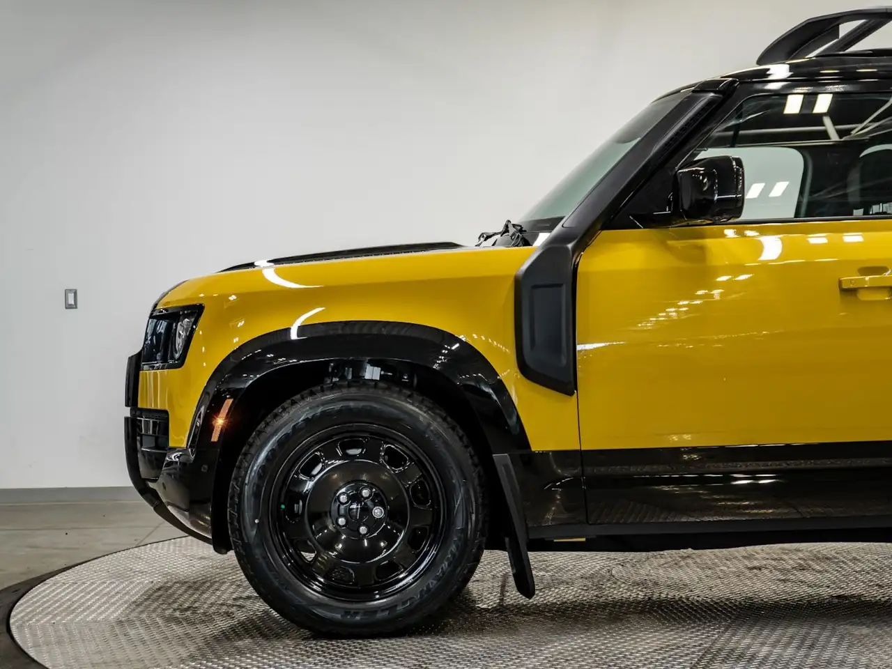 Land Rover Defender photo Land Rover Defender