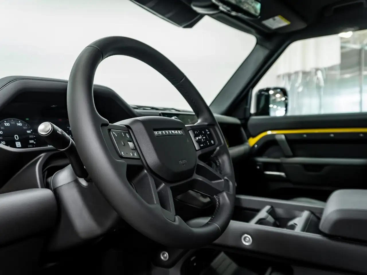 Land Rover Defender photo Land Rover Defender
