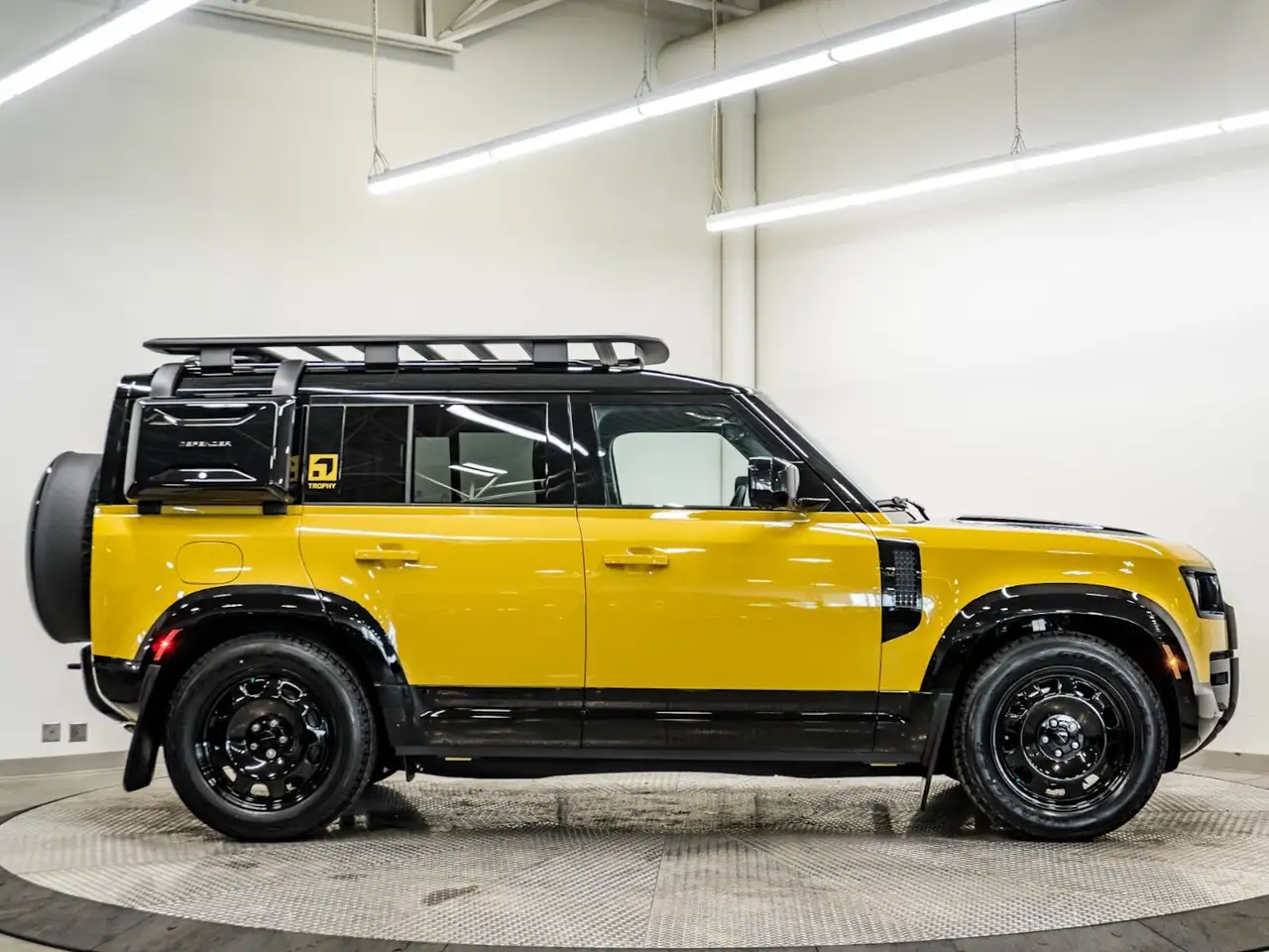 Land Rover Defender photo Land Rover Defender