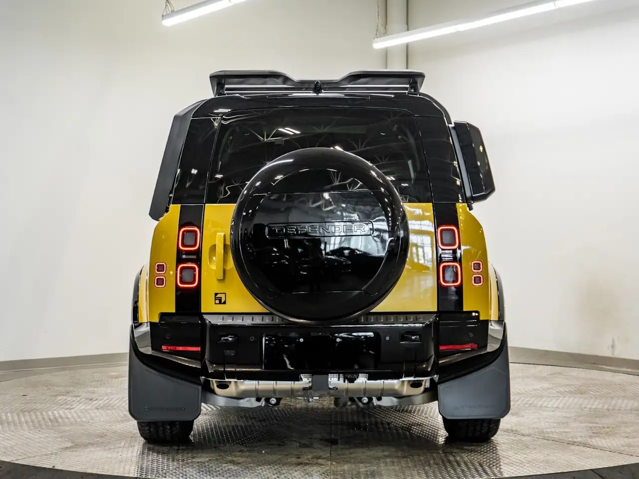 Land Rover Defender photo Land Rover Defender