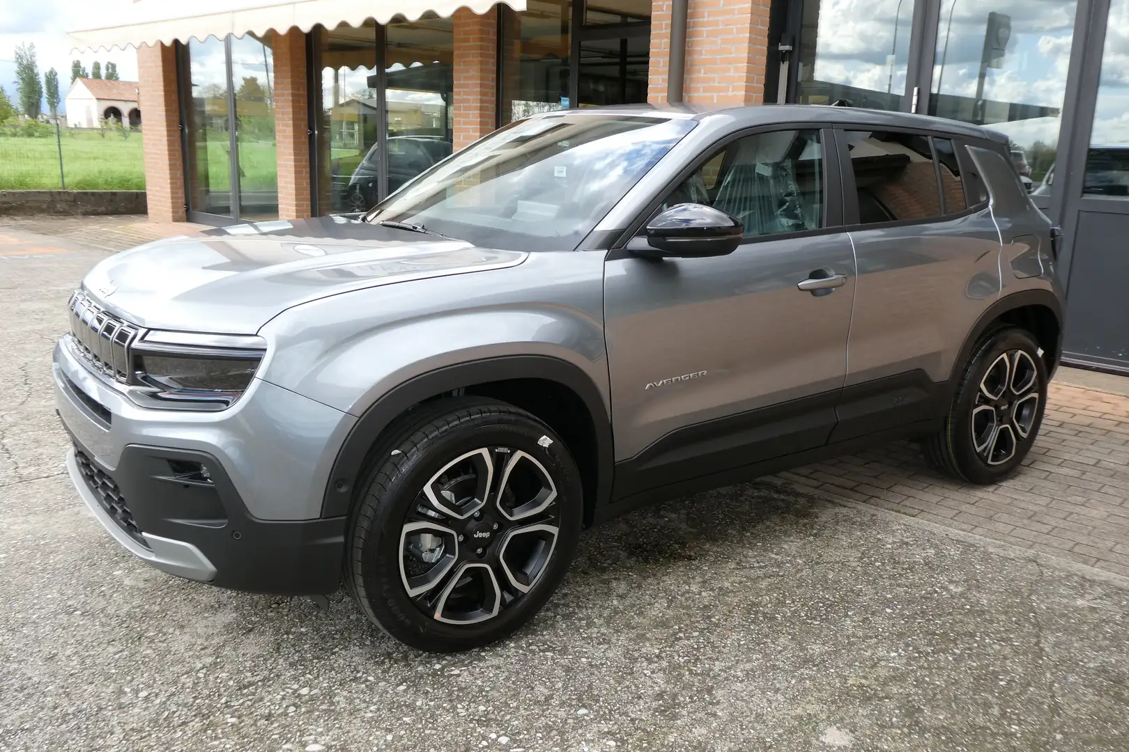 Jeep Avenger 1.2 turbo Summit fwd 101cv Grigio - 1