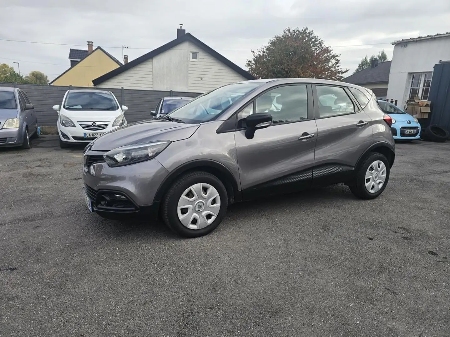 Renault Captur LIFE 0.9i 90CH 12V Turbo - 1