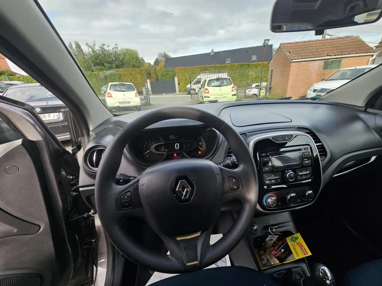 Renault Captur — photo 8