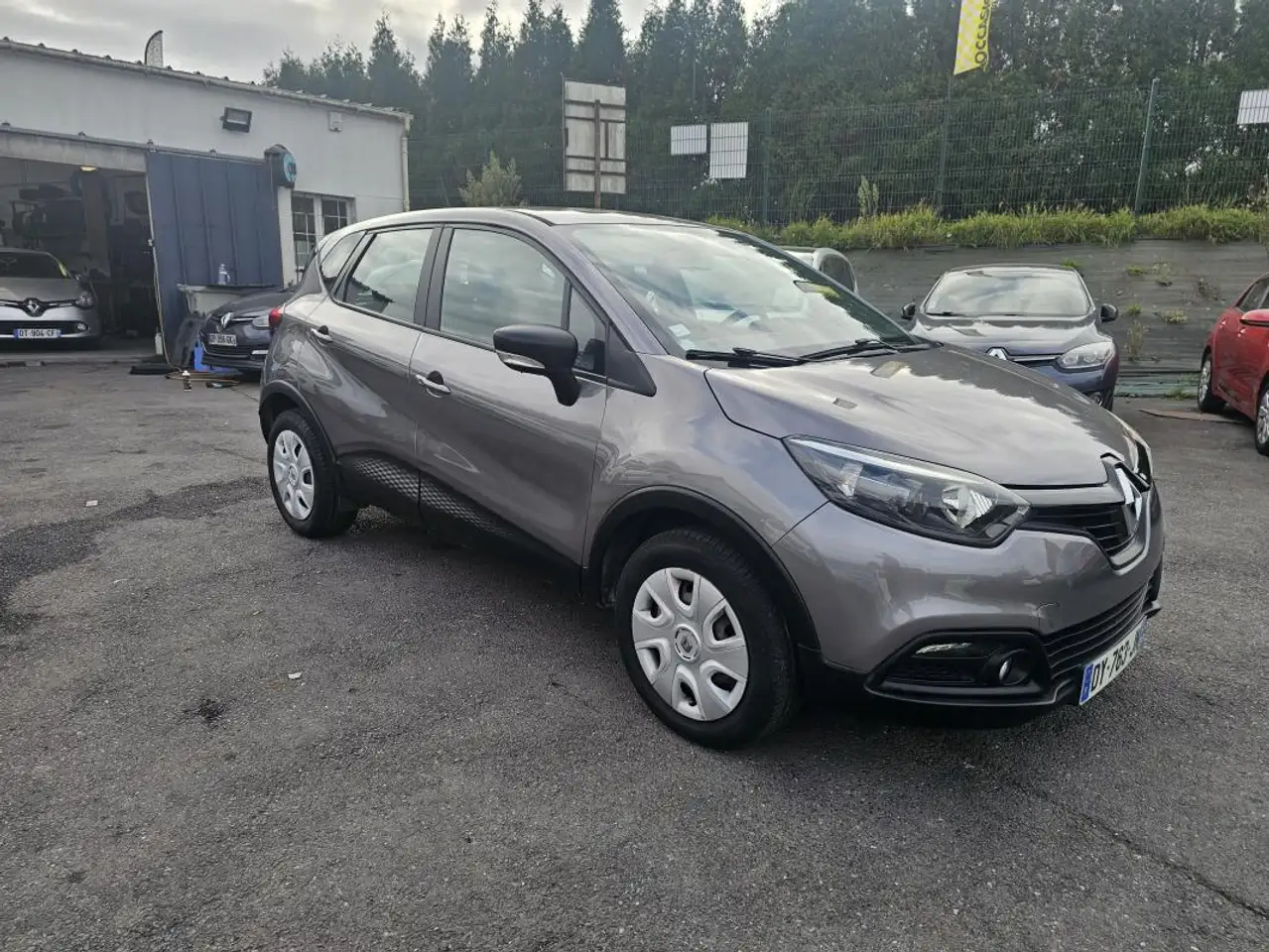Renault Captur — photo 3