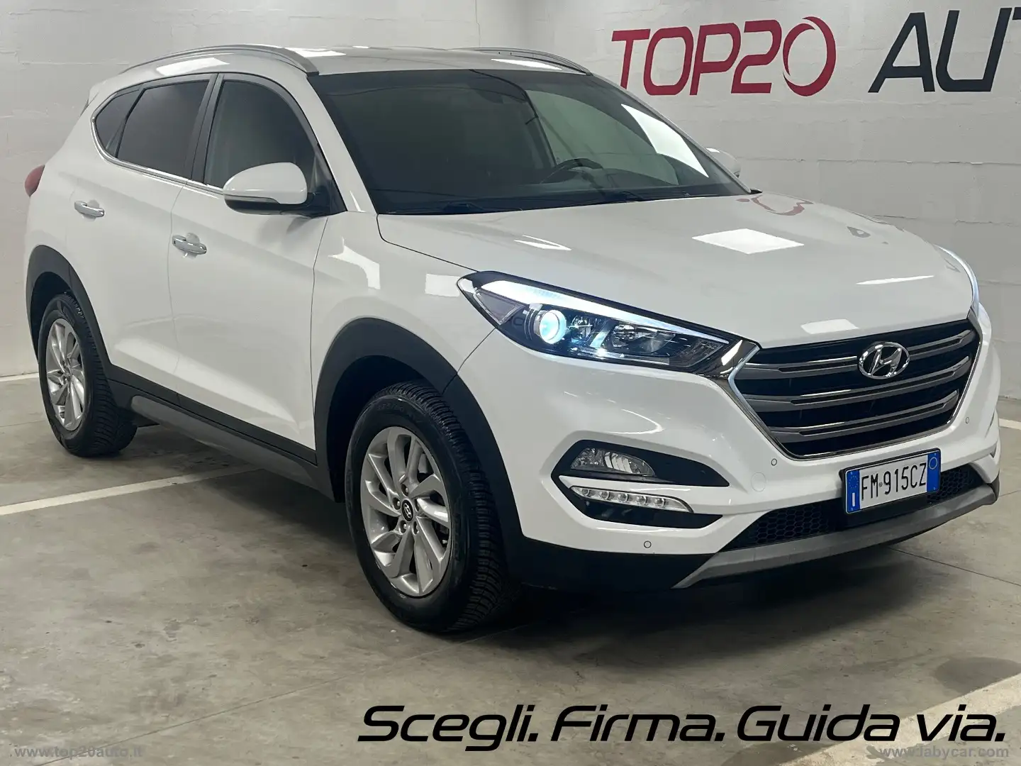 Hyundai TUCSON 1.7 CRDi XPossible Blanc - 2