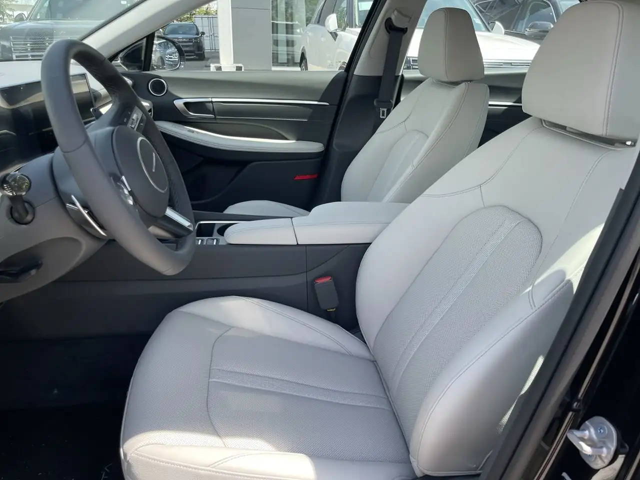 Hyundai SONATA снимка Hyundai SONATA