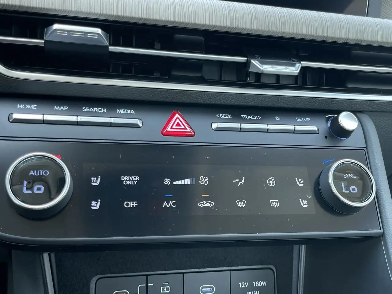 Hyundai SONATA снимка Hyundai SONATA
