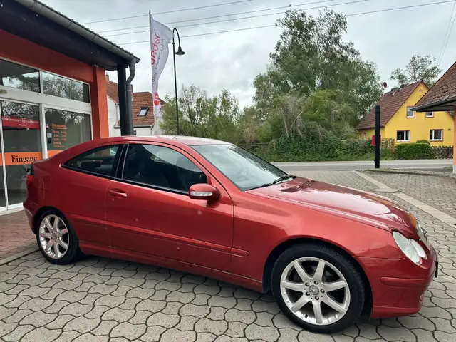 Mercedes-Benz C main image