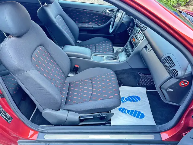 Mercedes-Benz C view 12