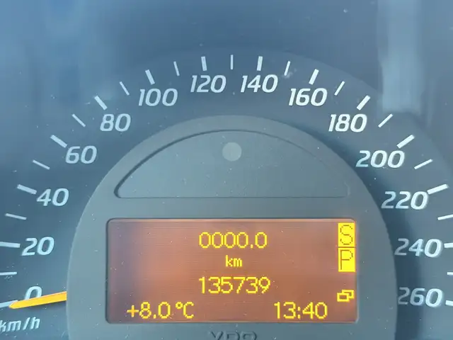 Mercedes-Benz C view 10
