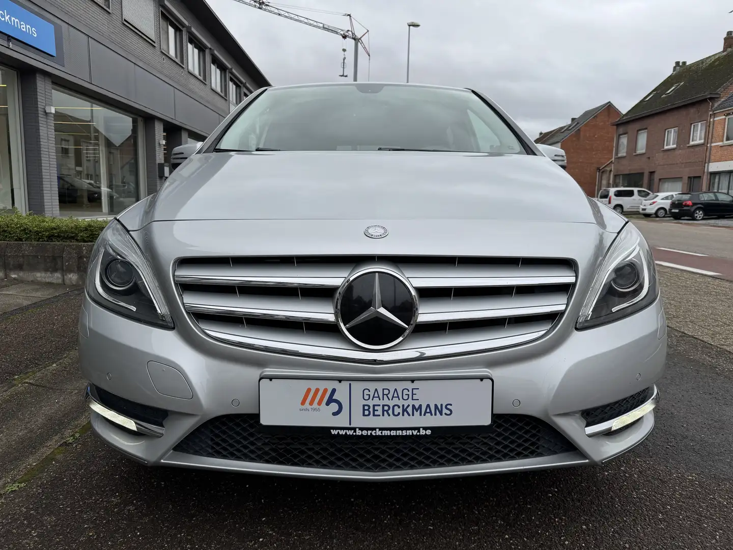 Mercedes-Benz B 180 1.6 Benzine Automaat zeer proper!!! Argent - 2