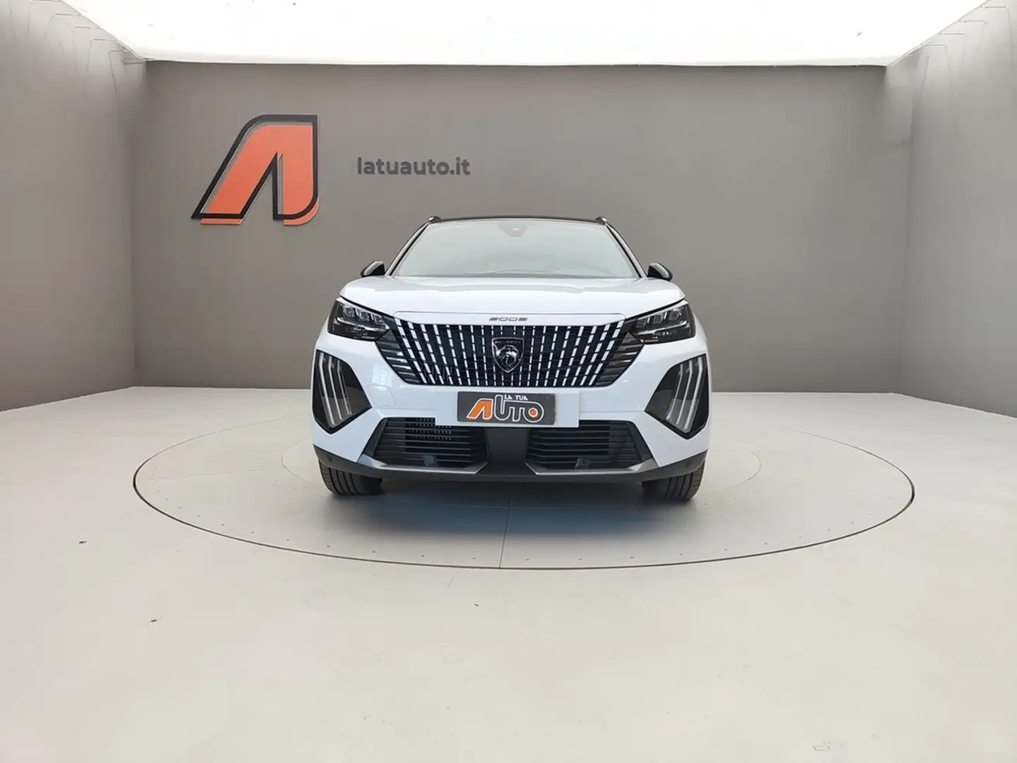 Peugeot 2008 2008 1.2 PURETECH 130CV GT EAT8 Weiß - 2