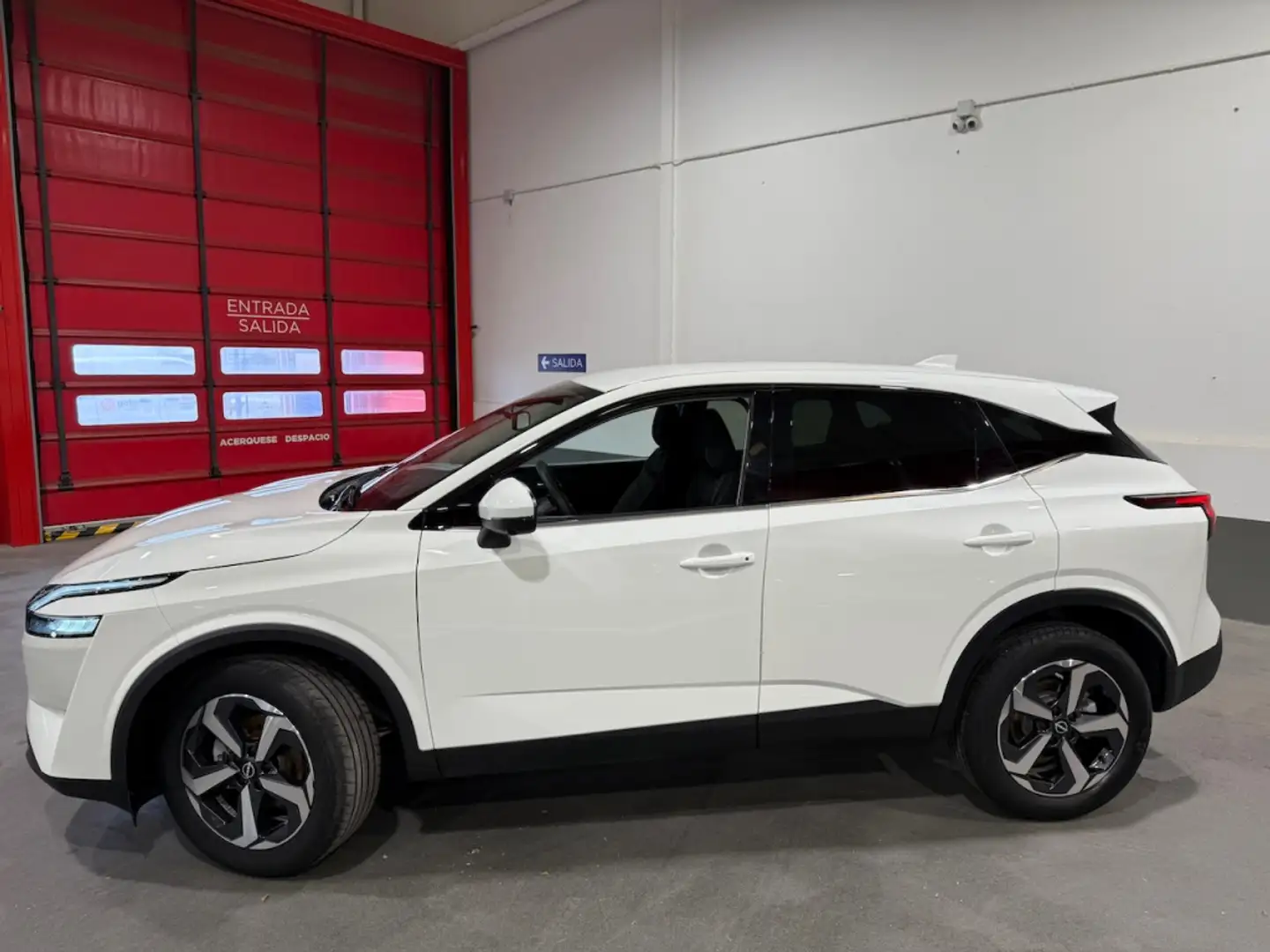 Nissan Qashqai 1.3 DIG-T mHEV 12V N-Connecta 4x2 103kW Weiß - 2