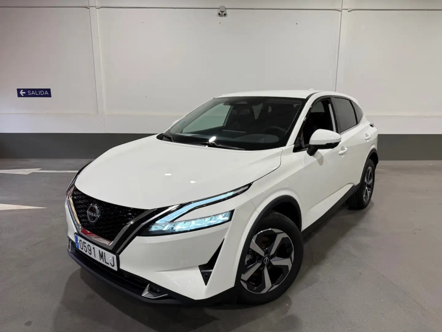 Nissan Qashqai 1.3 DIG-T mHEV 12V N-Connecta 4x2 103kW Weiß - 1