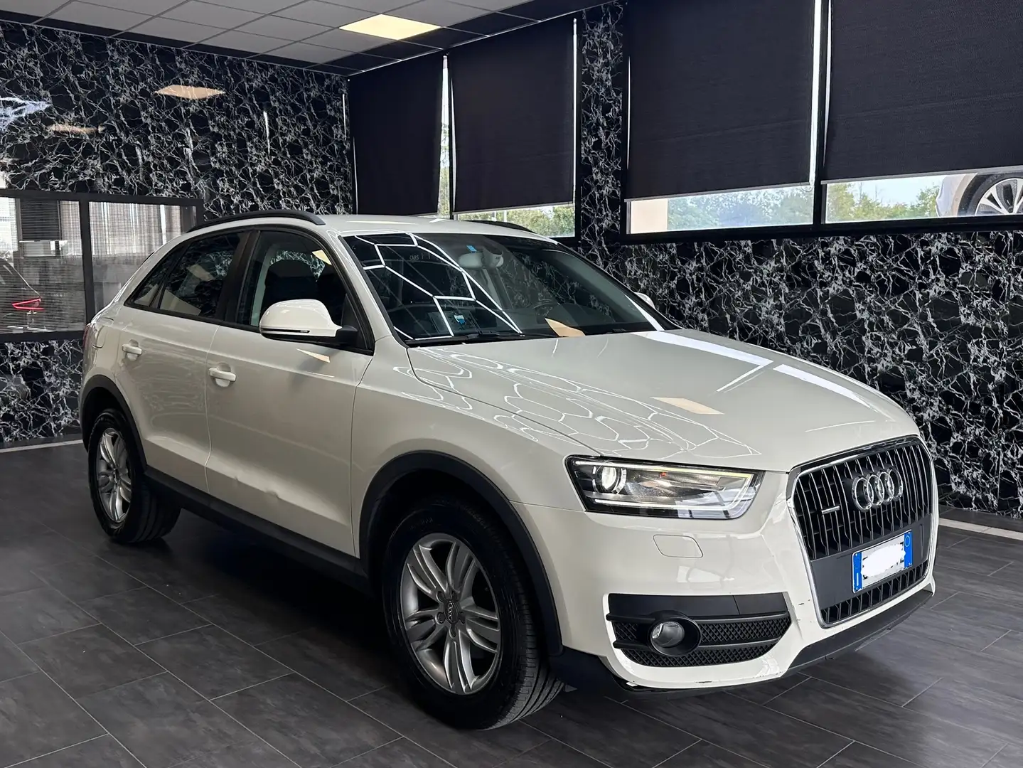 Audi Q3 2.0 tdi Advanced quattro 140cv s-tronic Blanc - 1