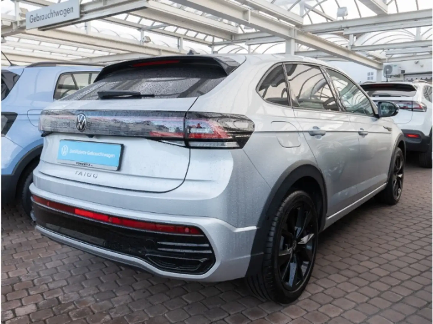 Volkswagen Taigo R-LINE 1.5 TSI +SHZ+CARPLAY+NAVI+RFK+PANO+ Argent - 2