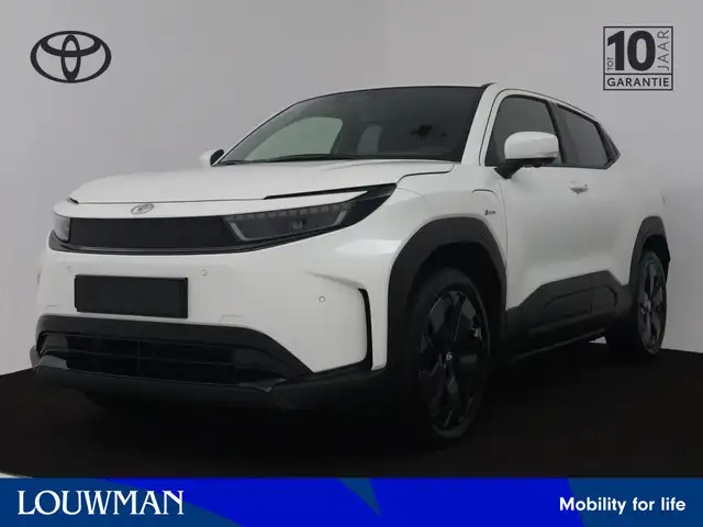Toyota Urban Cruiser Executive 61 kWh | Panoramadak | Nieuw model | Gro