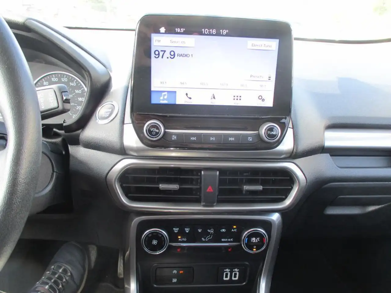 Ford EcoSport снимка Ford EcoSport