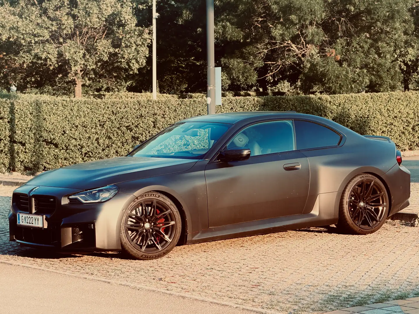 BMW M2 LEASINGF./NOCH HÄNDLERGARANTIE/TIEFERL/EINGETRAGEN Schwarz - 2