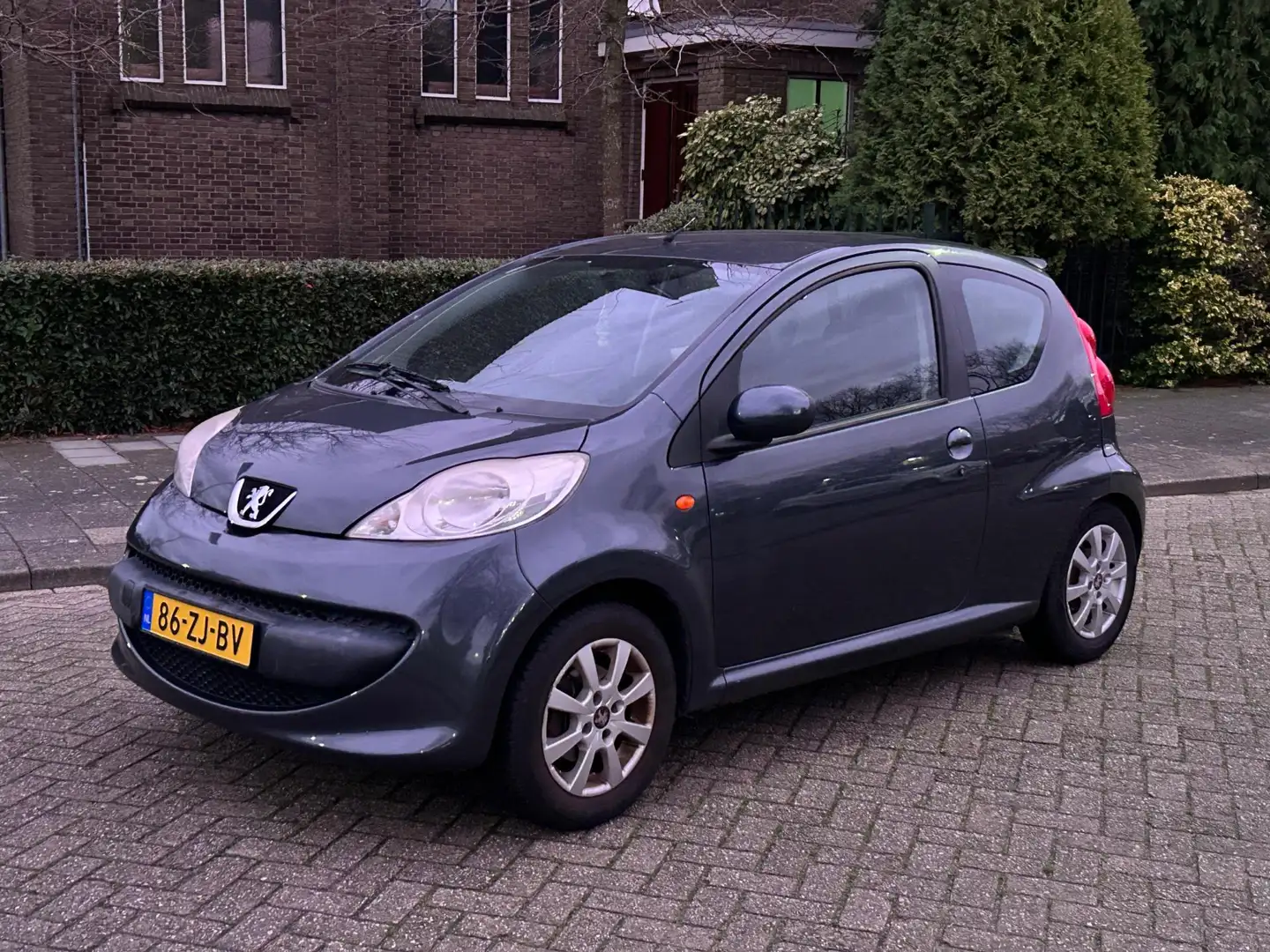 Peugeot 107 1.0-12V XS Urban Move 2008 stuurbekrachtiging! zui Grijs - 1