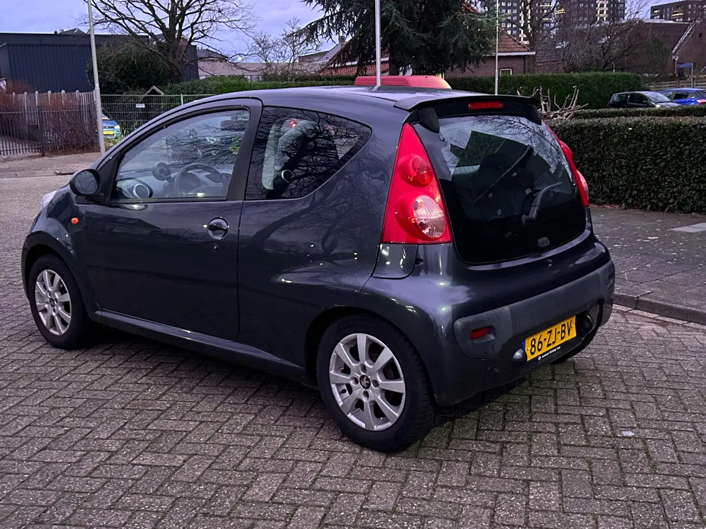 Peugeot 107 1.0-12V XS Urban Move 2008 stuurbekrachtiging! zui Grijs - 2