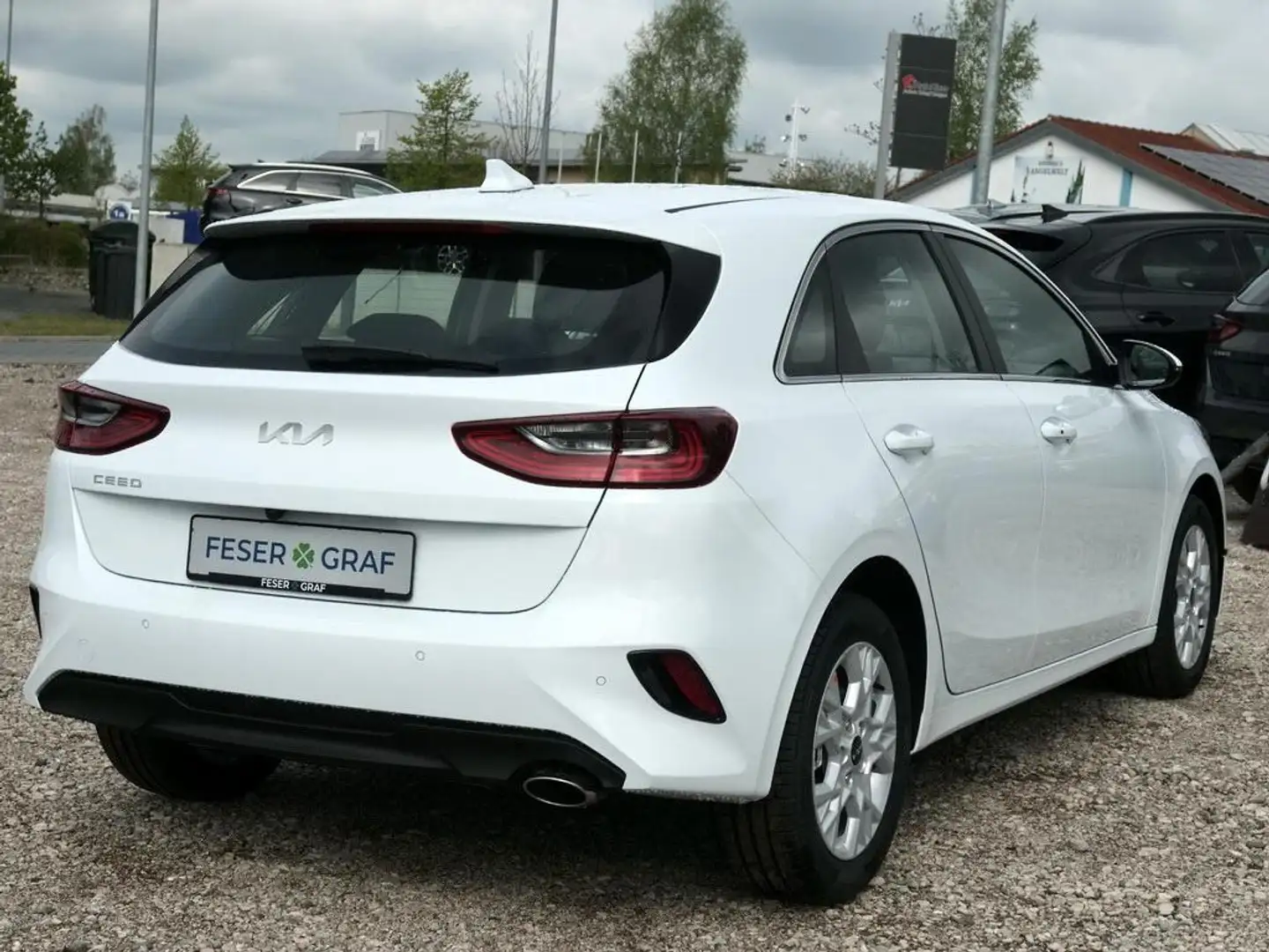Kia Ceed / cee'd 1.0T 100 ULTIMATE Navi Tempomat Sitzhzg PDC Weiß - 2