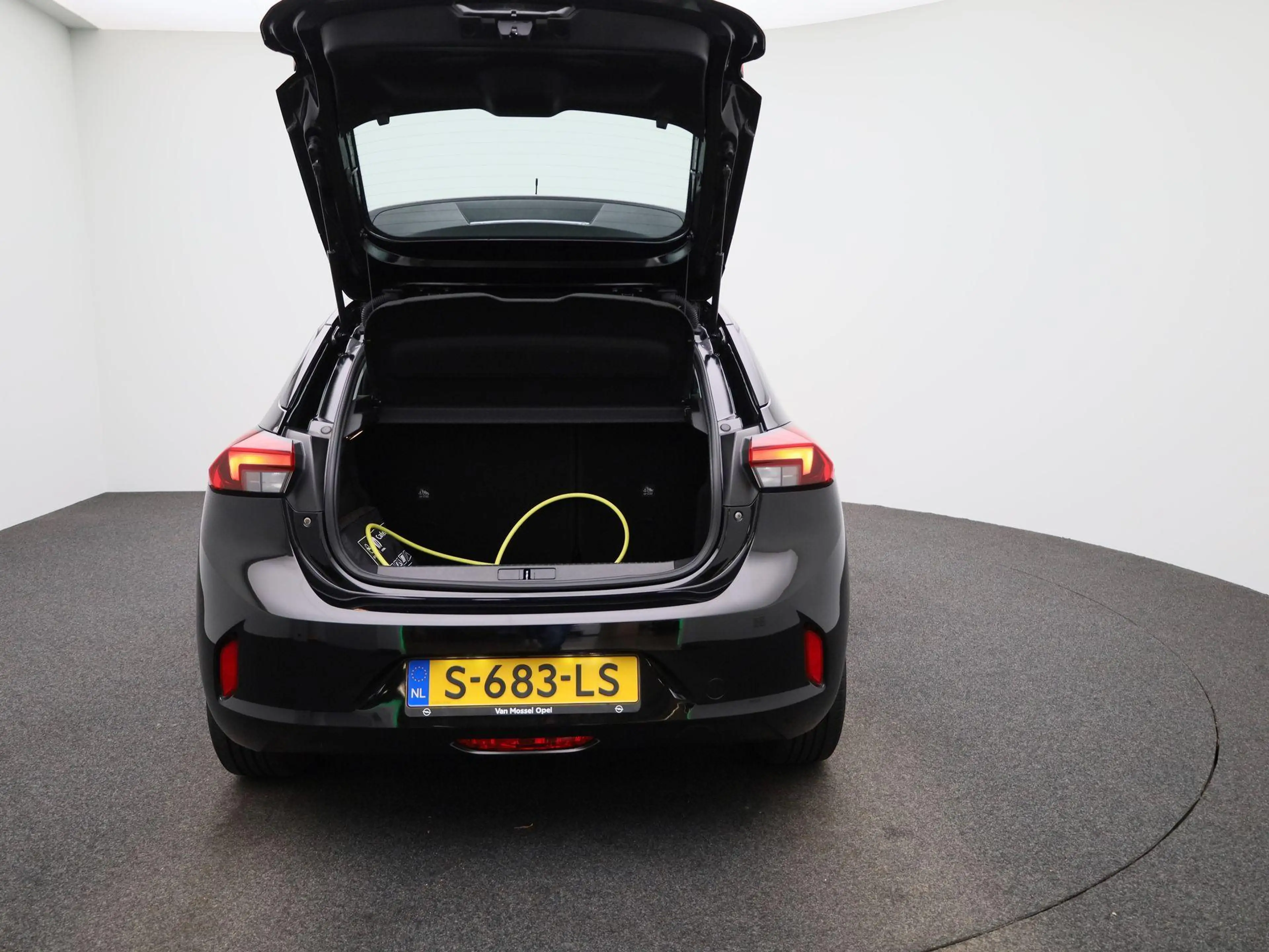 Opel Corsa-e Electric 50 kWh VERWACHT !!! — photo 11