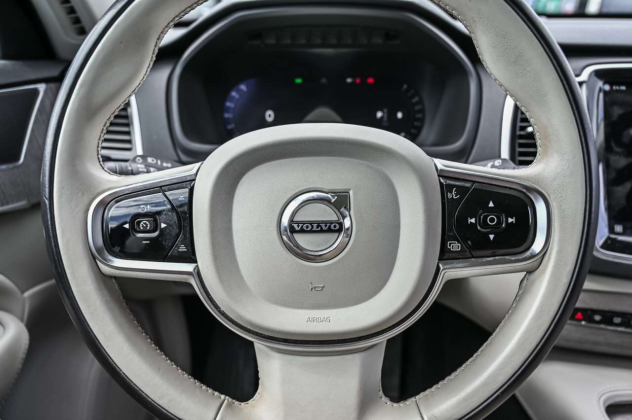 2024 Volvo XC90 B6 AWD Plus Bright Theme 7-Seater Blonde Interior thumb 15