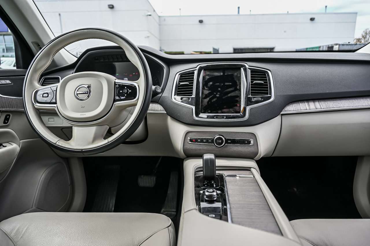 2024 Volvo XC90 B6 AWD Plus Bright Theme 7-Seater Blonde Interior thumb 22