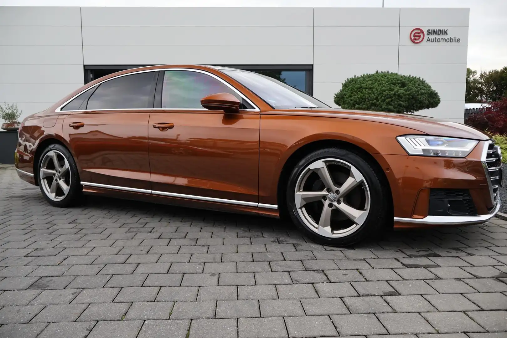 Audi A8 50 TDI quatt. Lang Exclusiv-Individual-Vollau Bronze - 2