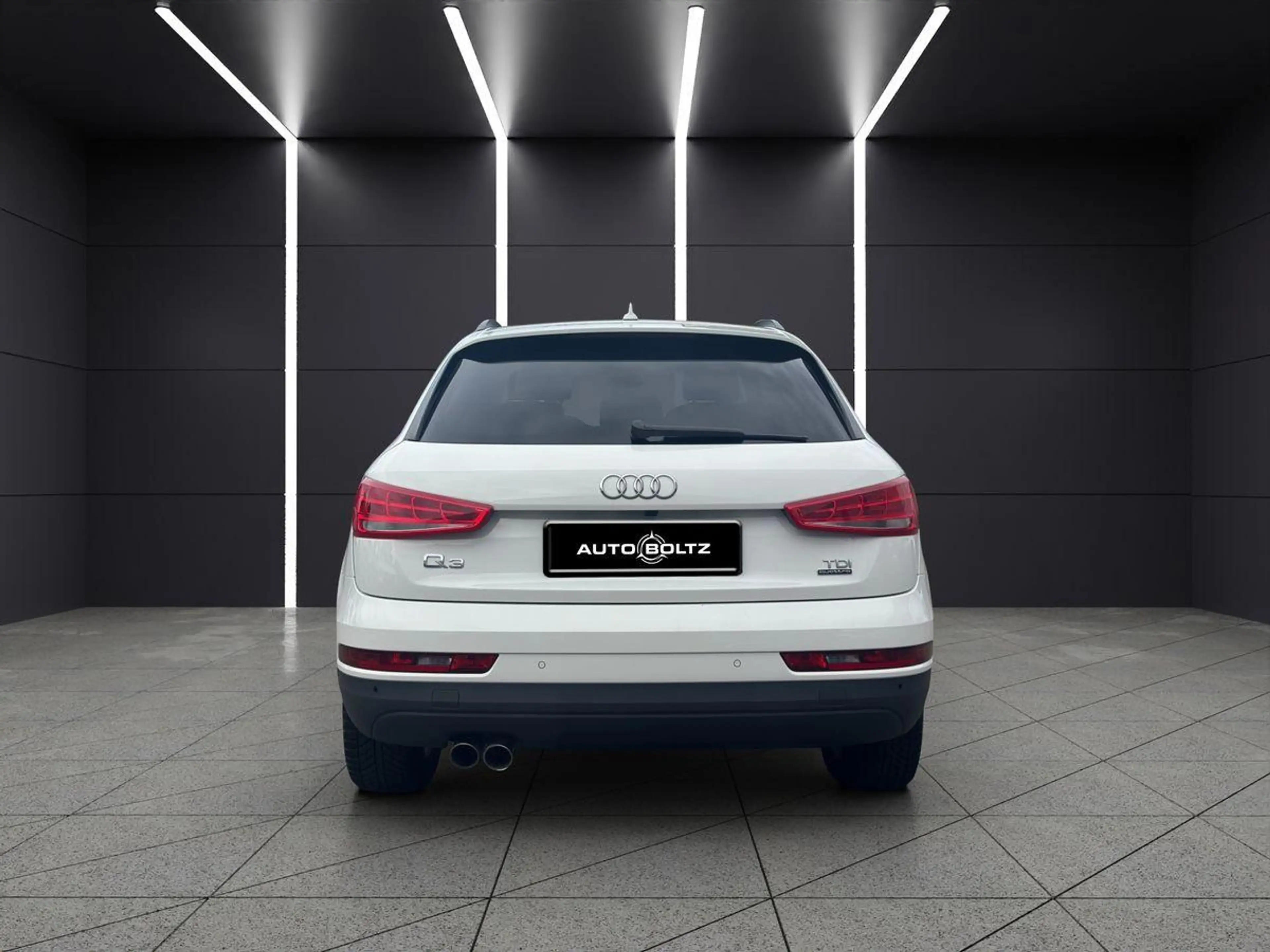Audi Q3 Q3 2.0 TDI quattro NAVI+ KAMERA KEYLESS BI-XENON — photo 5