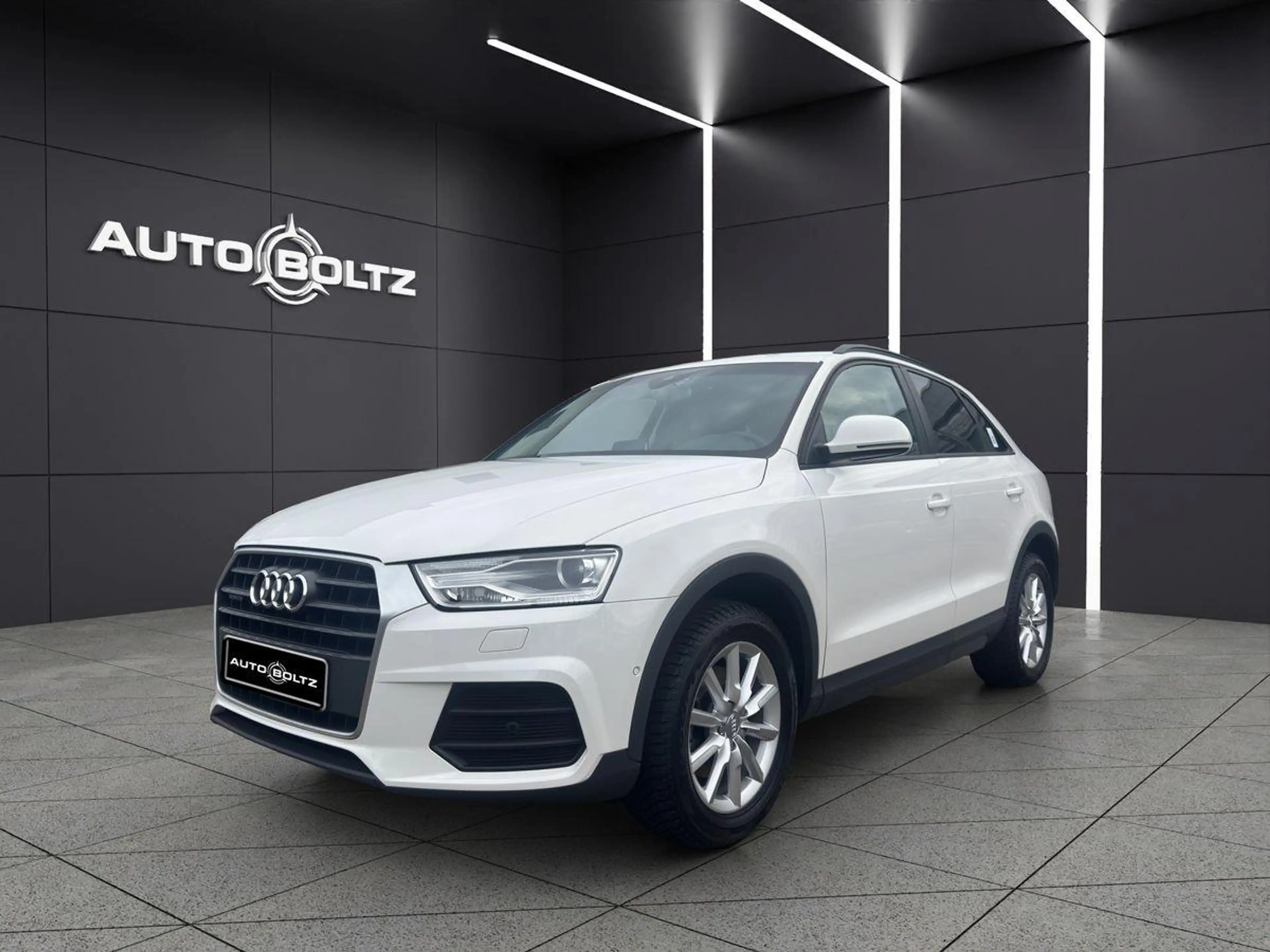 Audi Q3 Q3 2.0 TDI quattro NAVI+ KAMERA KEYLESS BI-XENON