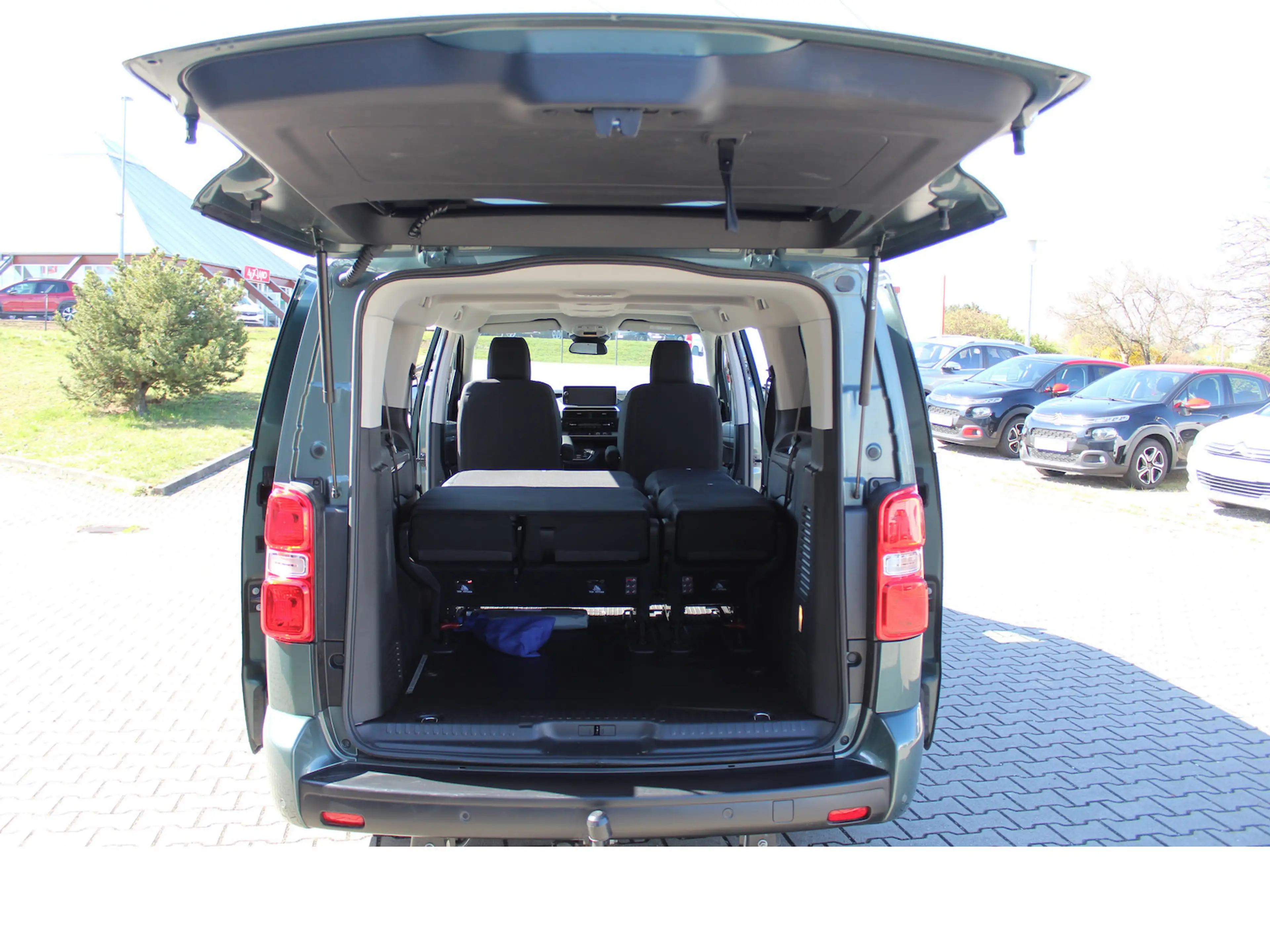 Citroen Spacetourer Plus XL — photo 9