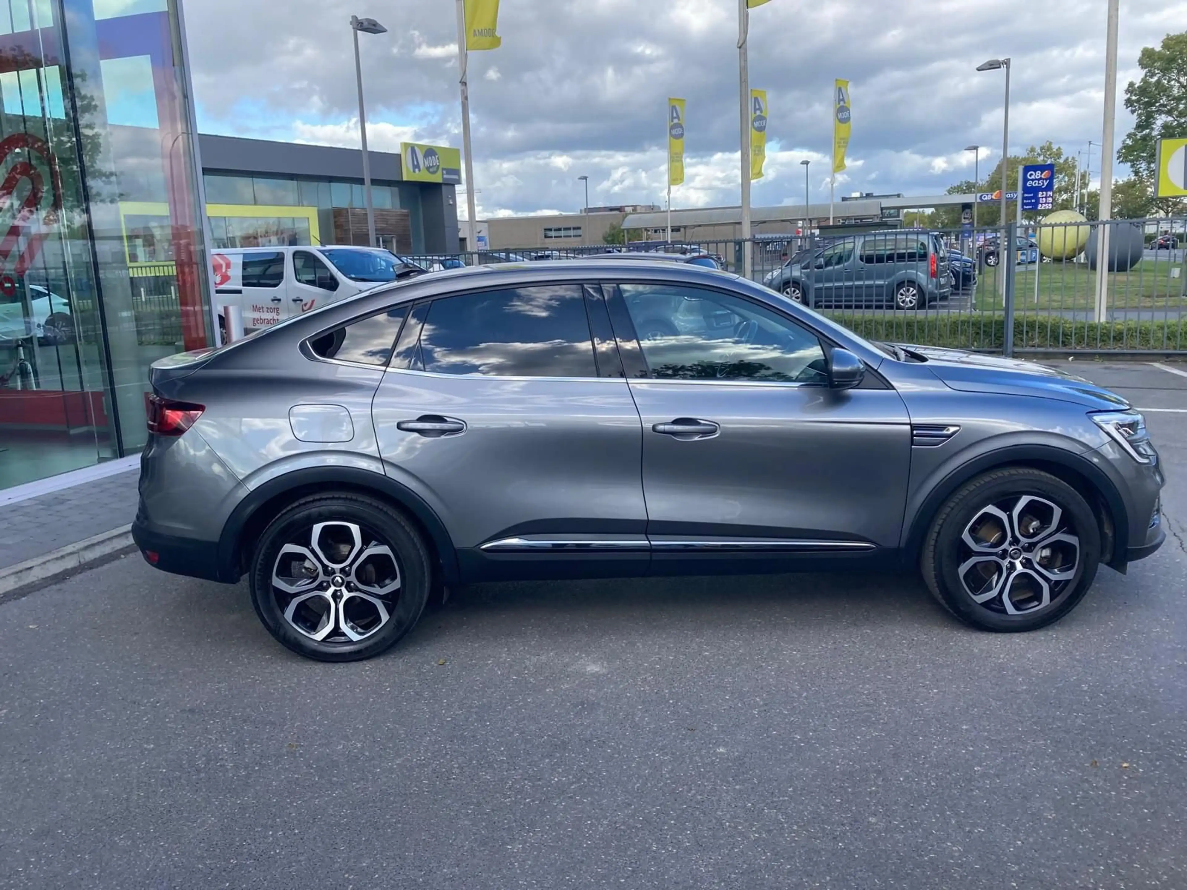 Renault Arkana E-Tech hybrid Intens 145 — photo 7
