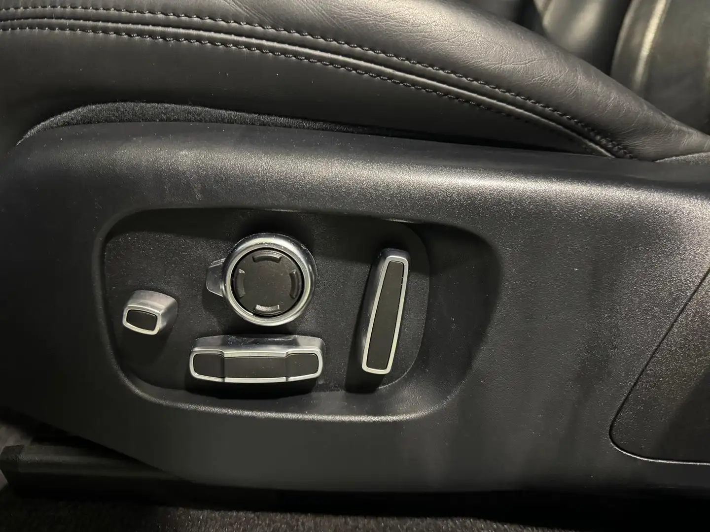 Land Rover Range Rover Sport Noir - 2