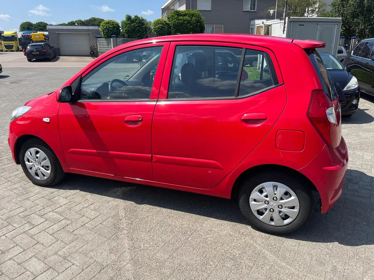 Hyundai i10 1.1 i-Drive Cool nieuwe koppeling Rouge - 2
