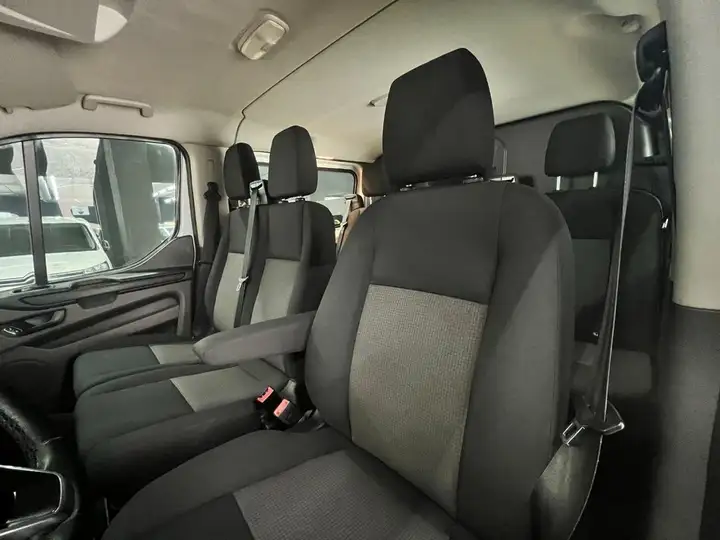 Ford Transit 2021, foto 10