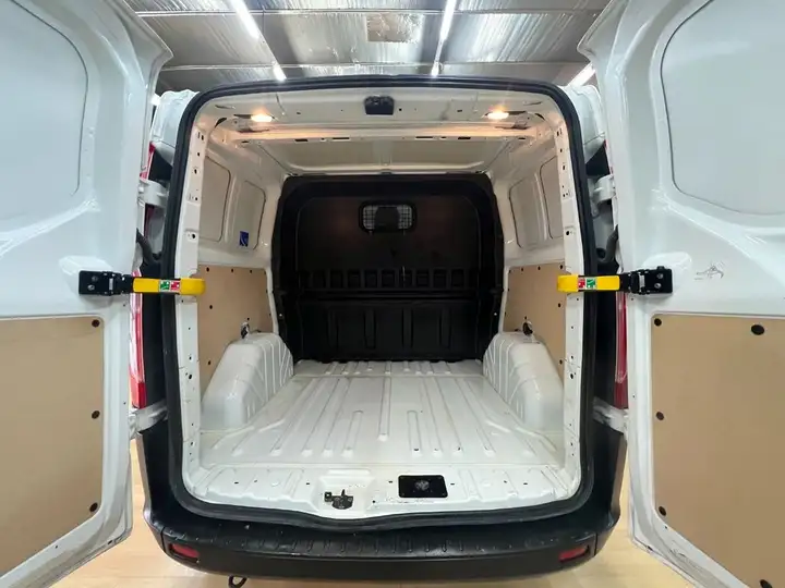 Ford Transit 2021, foto 25